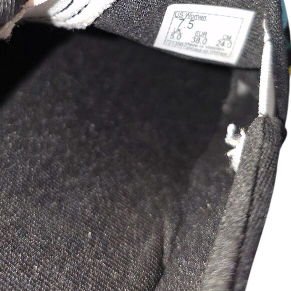 NWOB VANS ASHER SLIP ON SNEAKERS - Picture 8 of 8